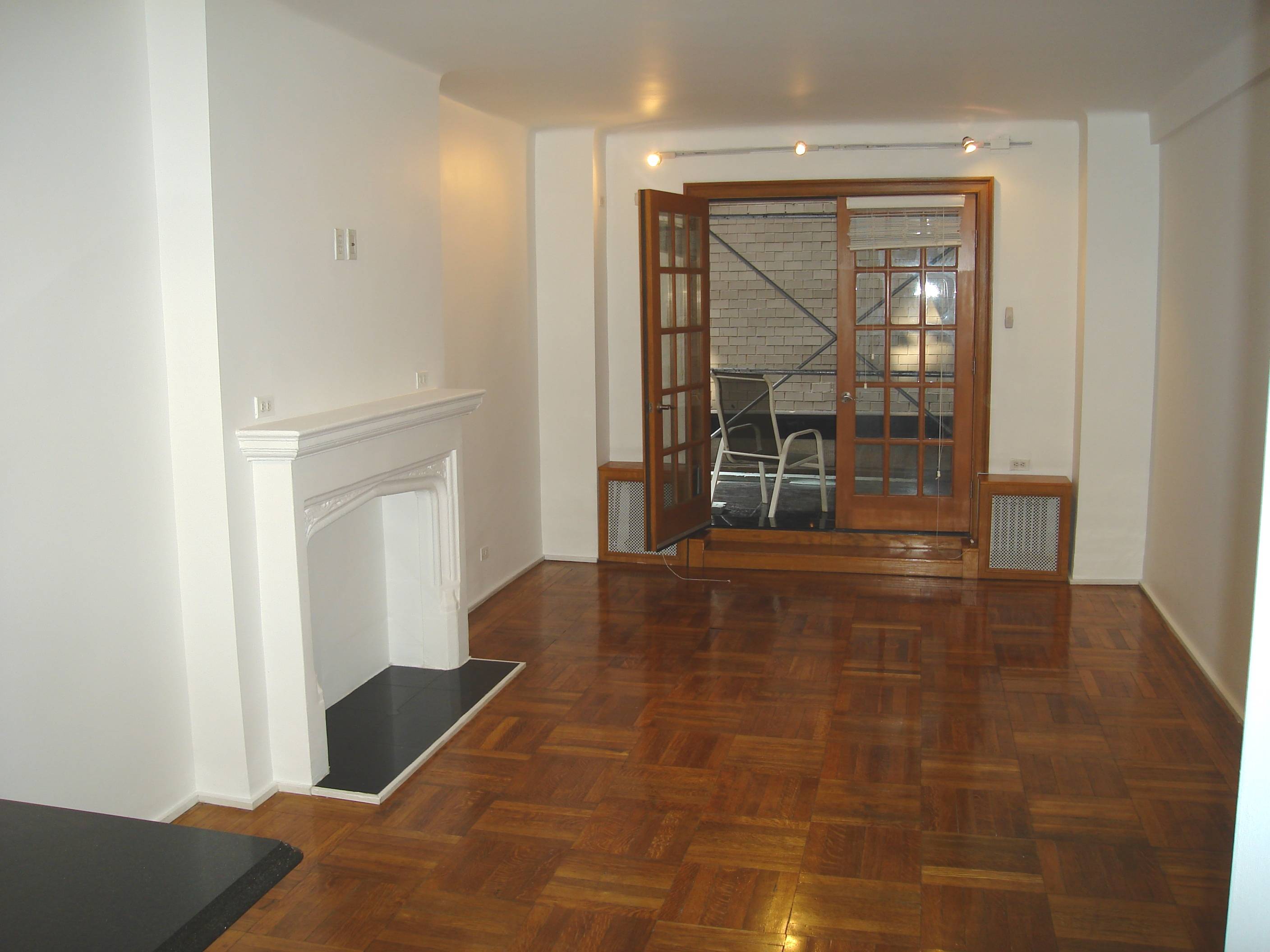 STUDIO WITH OUTDOOR SPACE!