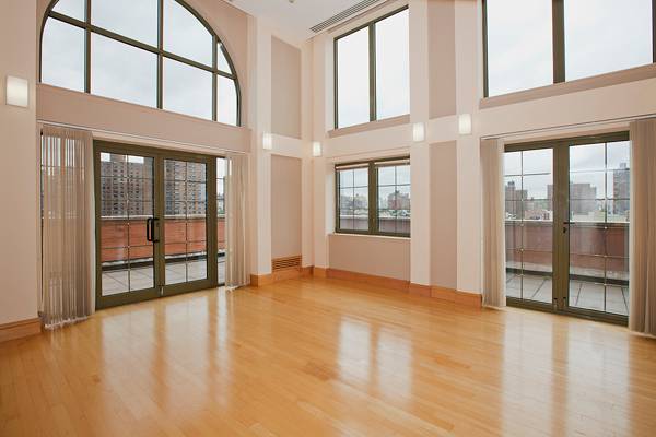 Duplex Beautiful PH Three Bedroom 3.5 full bathroome 2 huge terrace