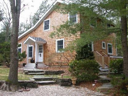 QUIET SURROUNDING WITH POOL East Hampton Northwest