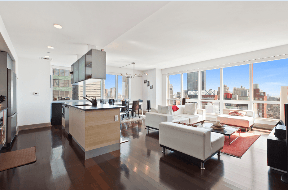 High Floor Corner 2 Bed/2 Bath South East Facing