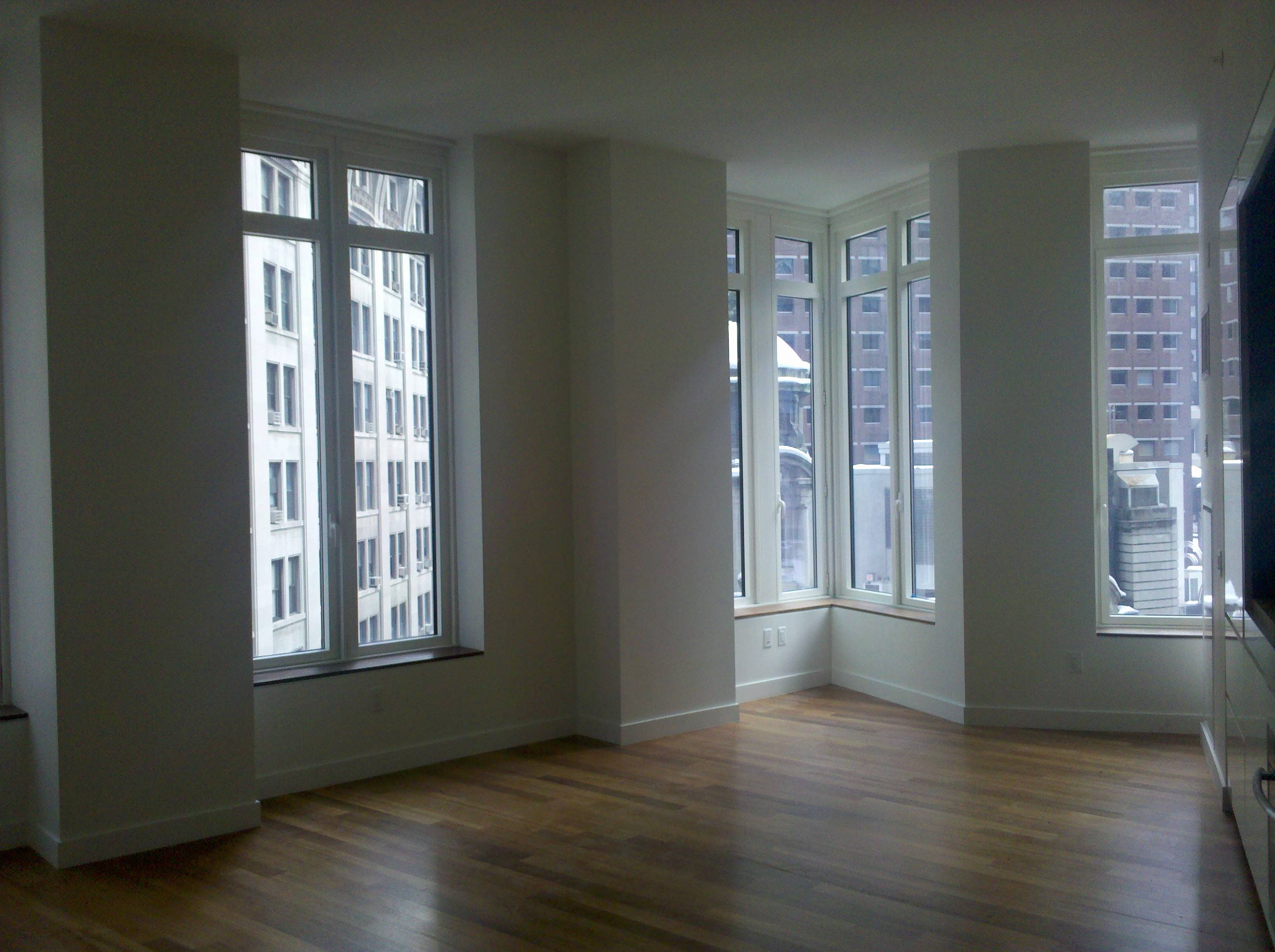 DOWNTOWN *** Statue of Liberty Views, Wall Street, Stone Street, Delmonico's, Hanover Square & Broad Street *** TRU ZEN & ULTIMATE IN LUXURY --