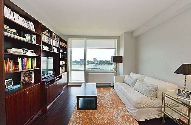 ::NEW Listing::Upper West Luxury::The Avery_100 Riverside Blvd::2Bed 2Bath Breath Taking RIVER VIEW::