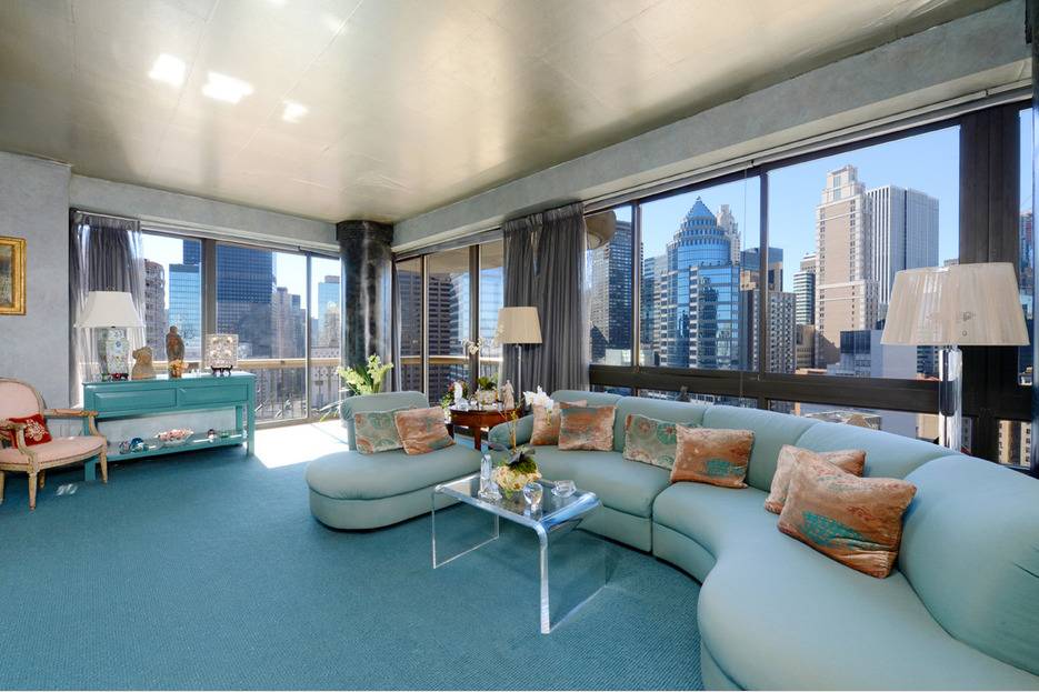 LUXURY HIGH RISE LARGE 1 BED/1.5 BATH WITH HUGE TERRACE