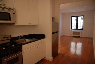 Studio for rent in nice Pre-War Chelsea Building.