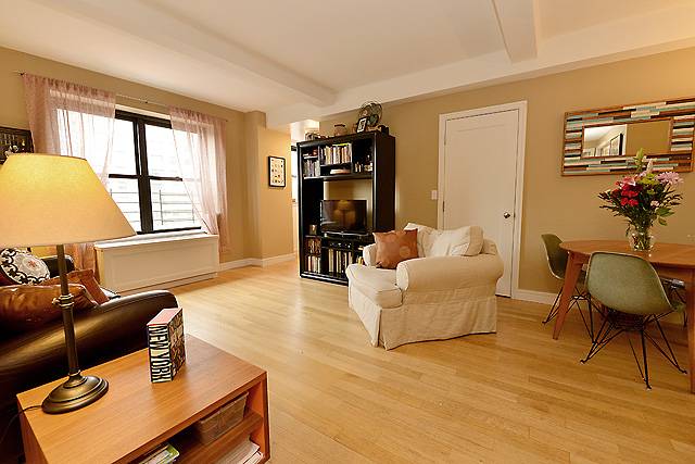 PICTURE PERFECT PRE WAR GEM! MINT TWO BEDROOM IN FULL SERVICE RIVERSIDE DRIVE CONDOMINIUM!