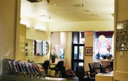 Chelsea/FlatIron Retail, Perfect for Salon, Spa or Other Retail Use - No Key Money & Established Clientele
