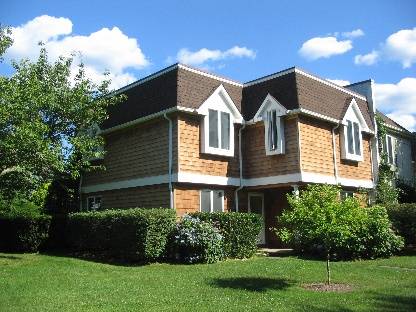 Condo Townhouse in the Village