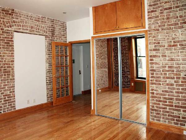 FANTASTIC 2 BEDROOM...EXPOSED BRICKS. on KING st--W/D IN UNIT-- SOHO, GREENWICH VILLAGE