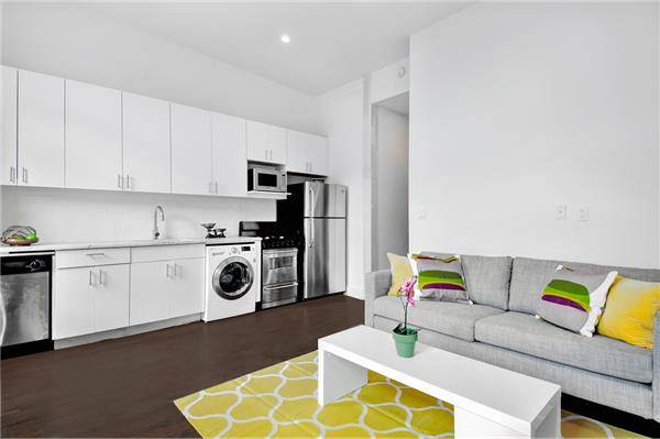 PARK VIEWS | GORGEOUS 2BED | 1BATH | W/D & D/W IN THE UNIT| OPEN HOUSE | A STEP FROM CENTRAL 