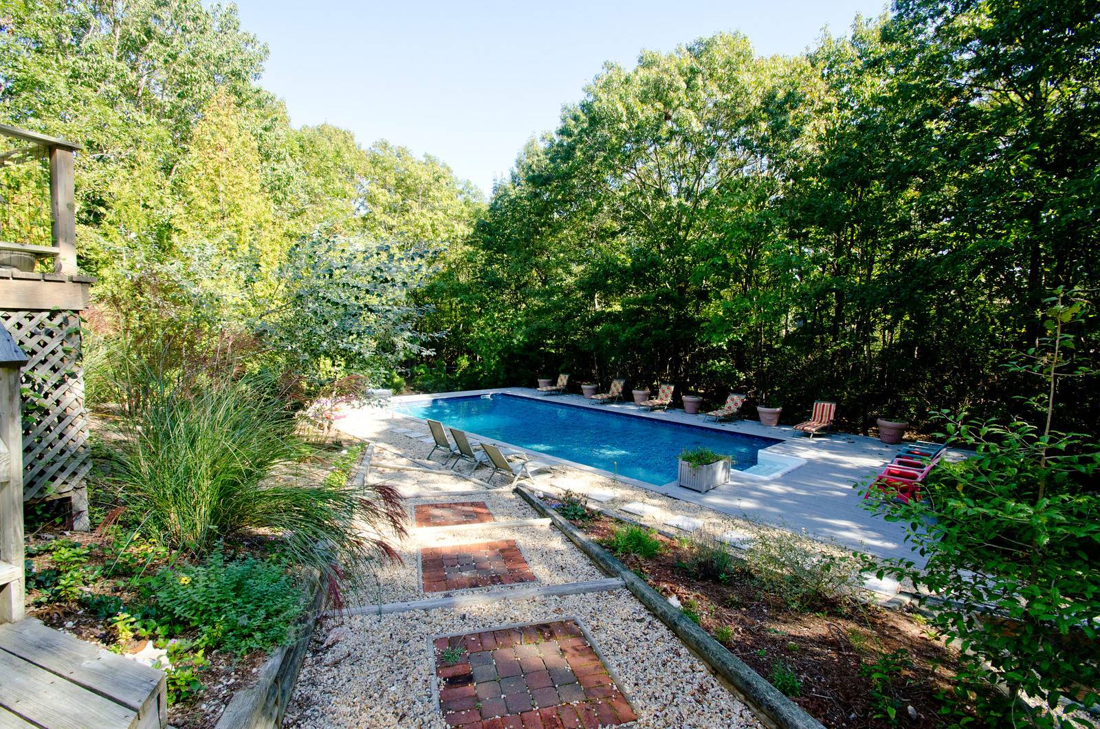 SAG HARBORS BEST DEAL! FANTASTIC VALUE 3500 SQ FT. 8 MIN OCEAN