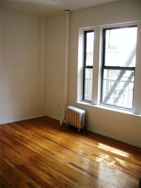 Midtown West Beautiful Studio Apt. Prime Location!!