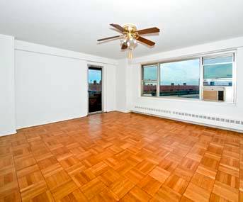 LARGE LOWER EASTSIDE 1 BEDROOM WITH BALCONY AND RIVER VIEWS