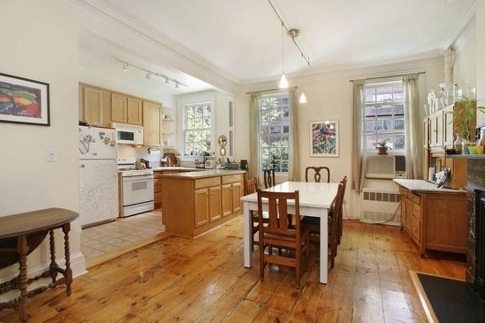Chelsea Penthouse 3 bed + home office. living room, dining room, fireplace.on tree-lined block.