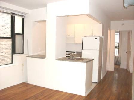SPACIOUS and BRIGHT 1BD with Outdoor Space in SoHo!