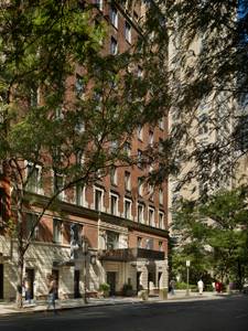 $11,138 | Prestigious Luxury Furnished Midtown (Sutton Place) One Bedroom Monthly Rental !!
