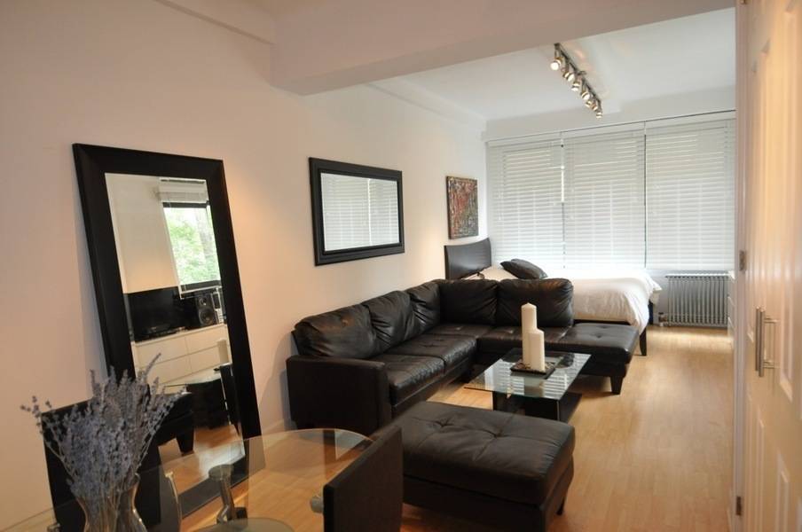 LARGE LOFT STUDIO FOR SALE! EASILY BE TURNED INTO JUNIOR 1BR!!! PRIME UPPER WEST LOCATION! THIS DEAL WON'T LAST! CALL TODAY!