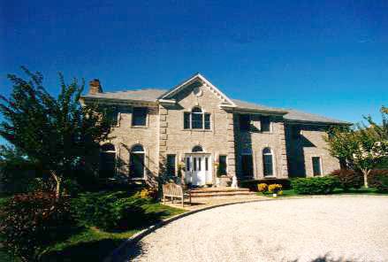 Stunning Colonial in Southampton Village