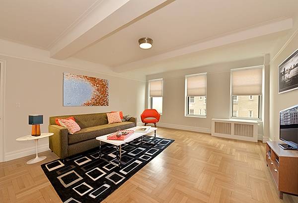 415 CENTRAL PARK WEST- STUNNING 1BEDROOM - COMPLETELY RENOVATED - FULL SERVICE CO-OP BUILDING - VERY LOW MAINTENANCE !!!