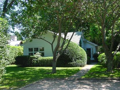 AMAGANSETT LANES COTTAGE - AUGUST