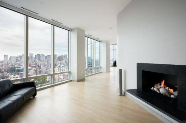 Massive 3 bedrooms 3.5 Windowed Marble Baths in Greenwich Village.This loft-like home features, SubZero Stainless Steel Refrigerator/ freezer, Wolf Range/ Oven, Jet Mist Granite Countertops & Solid Cherry Wood Cabinetry, Washer /Dryer, and High Ceilings.