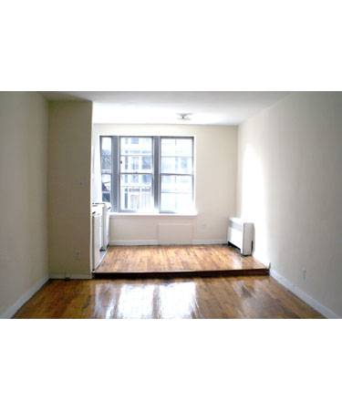 Beautiful Studio/Covertible one-bed in the East Village.