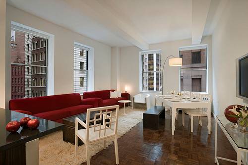 Beautiful 2 bed w/ open living space * Great light * Ready now! **Wall street/William**Stock Exchange**