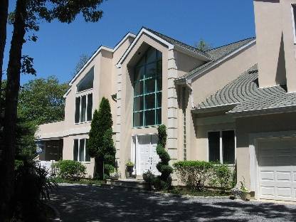 East Hampton Grandeur 5 Bedroom overlooking Gardiners Bay