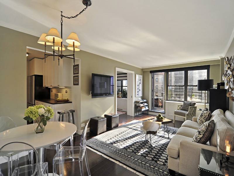 Perfect High Floor Corner Two-bedroom Home for Easy Indoor/Outdoor Living 