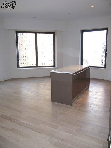 FINANCIAL DISTRICT;  XL 1 BEDROOM; SPACIOUS, BRIGHT W/ AMAZING CITY VIEWS!