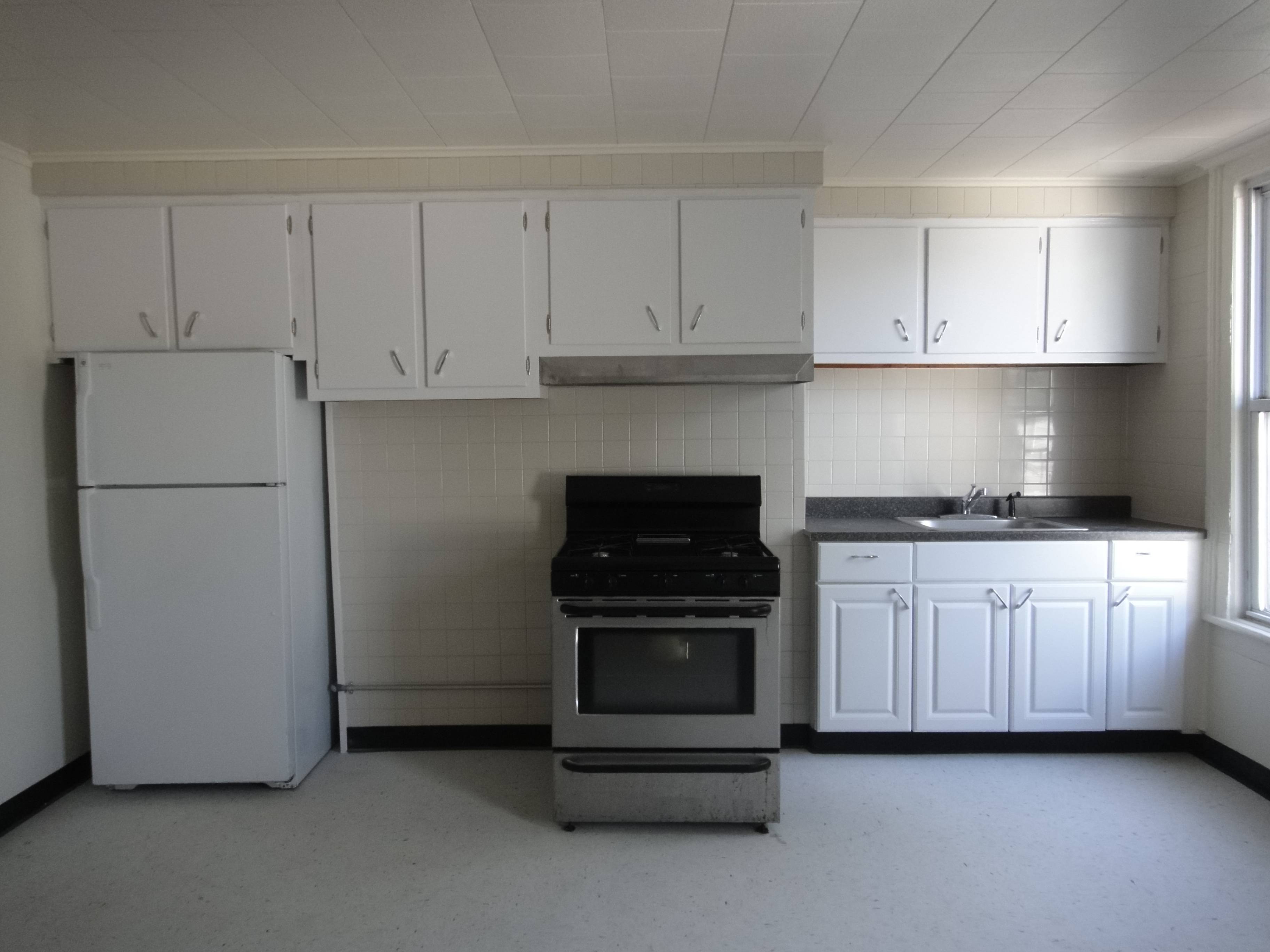 HUGE Journal Square 2 bedrooms with 2 Walk-In Closets