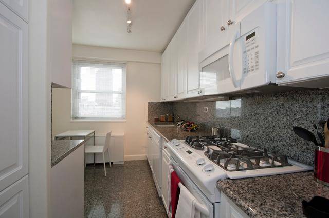 Upper West Side/Lincoln Square. Luxury 2 bedroom/2 bath.