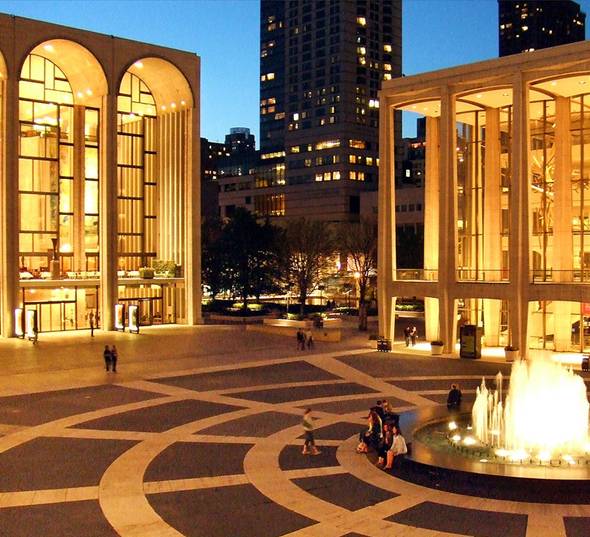 Upper West Side. Full Service Luxury Bldg. One bedroom.  Lincoln Center Area. NO BROKER FEE
