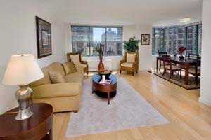 **BEAUTIFUL AND SPACIOUS 1 BEDROOM PENTHOUSE ON THE UPPER WEST SIDE FOR RENT**24~HOUR CONCIERGE**FITNESS CENTER**LAUNDRY**ROOF TOP DECK**GARAGE**ELEVATOR**DEAL OF THE DAY!!**
