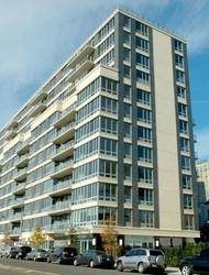 Short tearm in Long Island City luxury condo building, Furnished 1BR/1Bath, balcony. Avail. November 1st