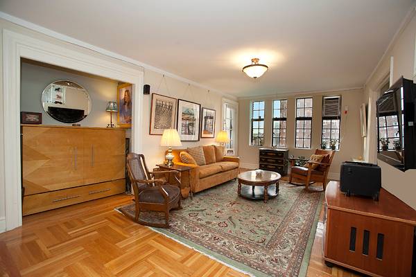 MASSIVE AND BRIGHT ONE BED WITH RIVER VIEWS IN WASHINGTON HEIGHTS, HUDSON VIEW GARDENS!