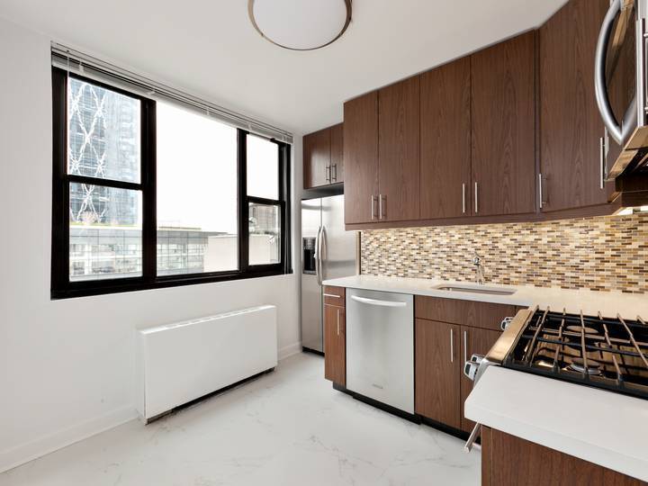 $6850 |  Steps from Central Park and Columbus Circle Luxury 2 bedroom 2 bathroom Penthouse