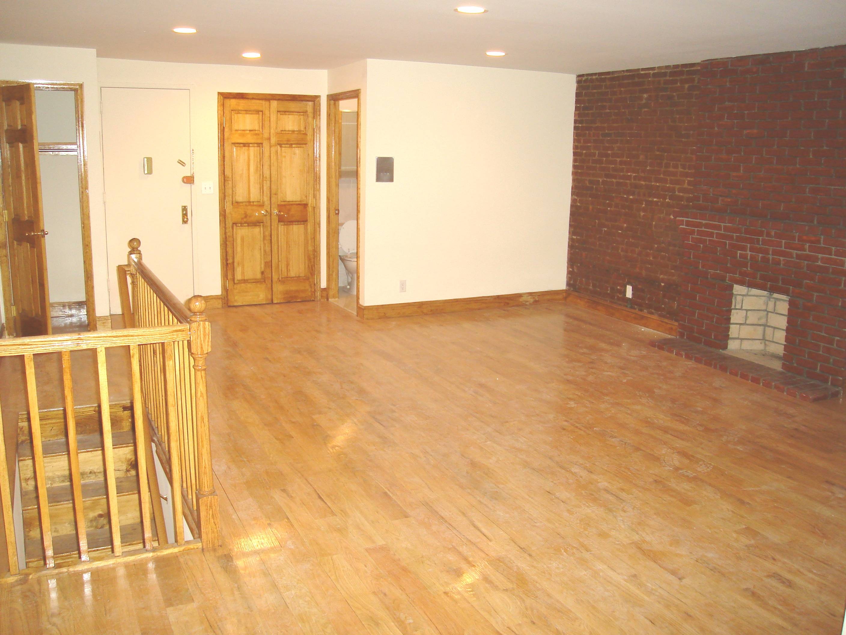 UWS CONV3 BEDROOM DUPLEX  APARTMENT