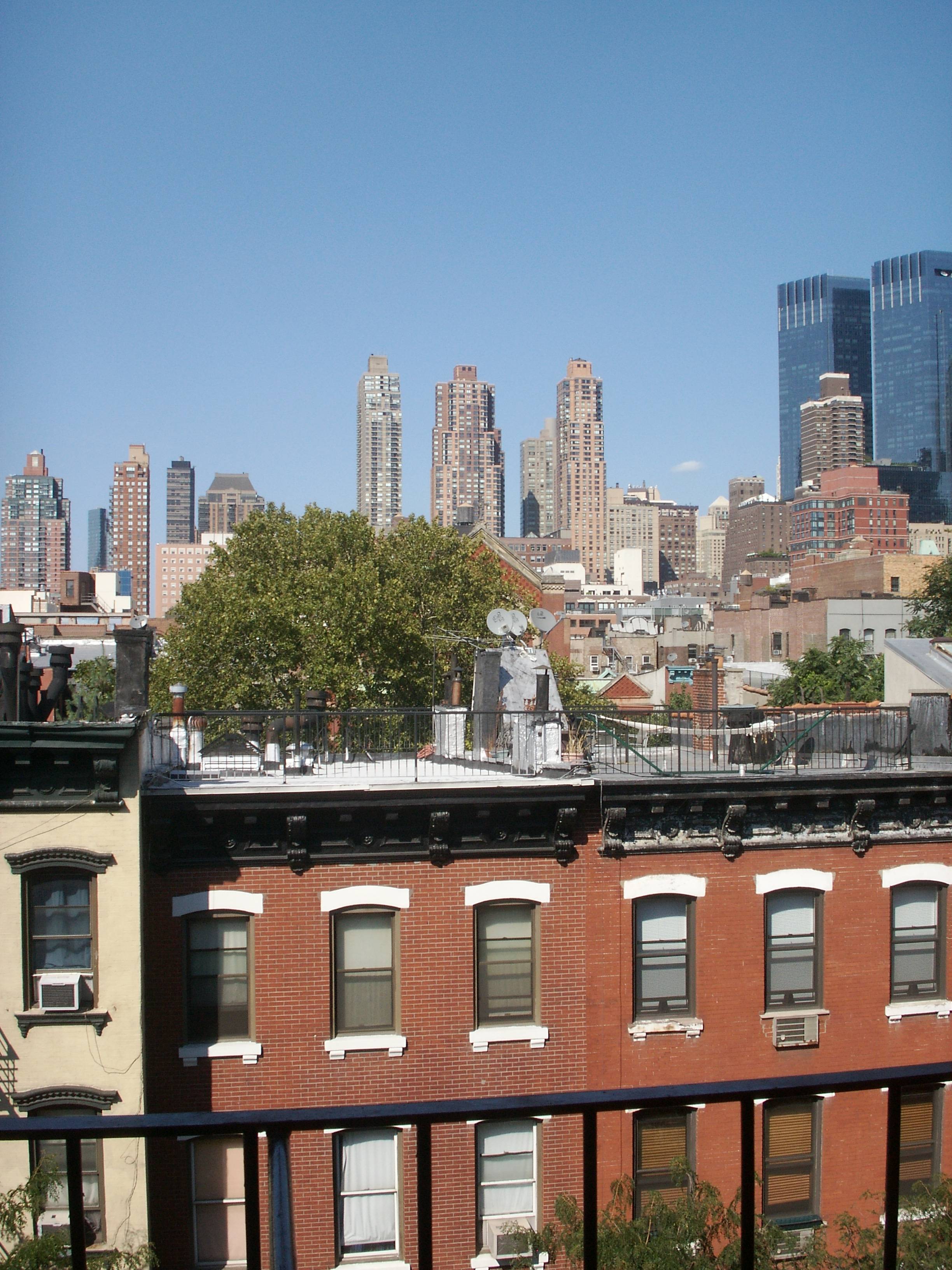 *Private ROOFDECK*Fantastic Renovations*Great  Deal*