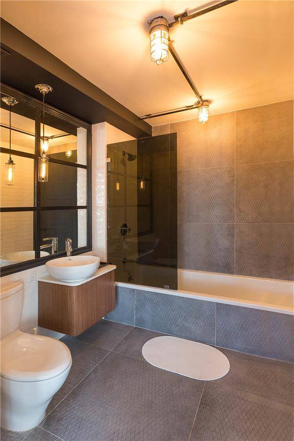 Luxurious & Spacious & Brand New 2BDR/2BA Apt in Williamsburg---**Gym**----IMME