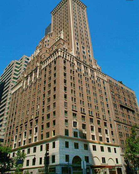 Custom Home, Midtown East. Sunny Apartment. White Glove Building