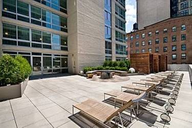 No Fee Designer Studio in Luxury Doorman Building Midtown West 505 West 37