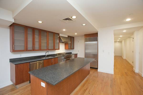 Full Service Luxury Loft in Tribeca