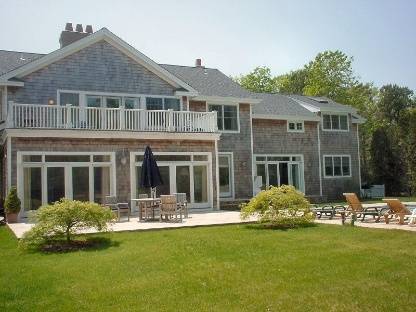 WAINSCOTT BEAUTIFUL SOUTH OF HIGHWAY  5 BED WITH POOL
