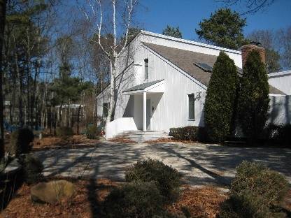 SPECIAL HOME IN QUOQUE OPEN LIVING  WITH POOL AND TENNIS