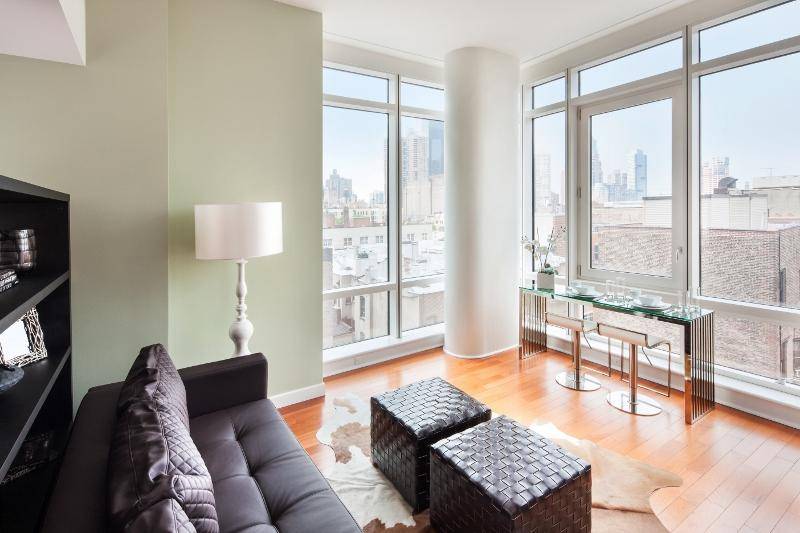 1Br Apartment in a Luxury High Rise Building in Midtown West