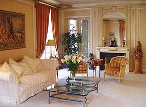Paris Paris - 1 BR Villa International