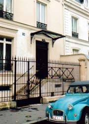 Paris - 2 BR Villa International