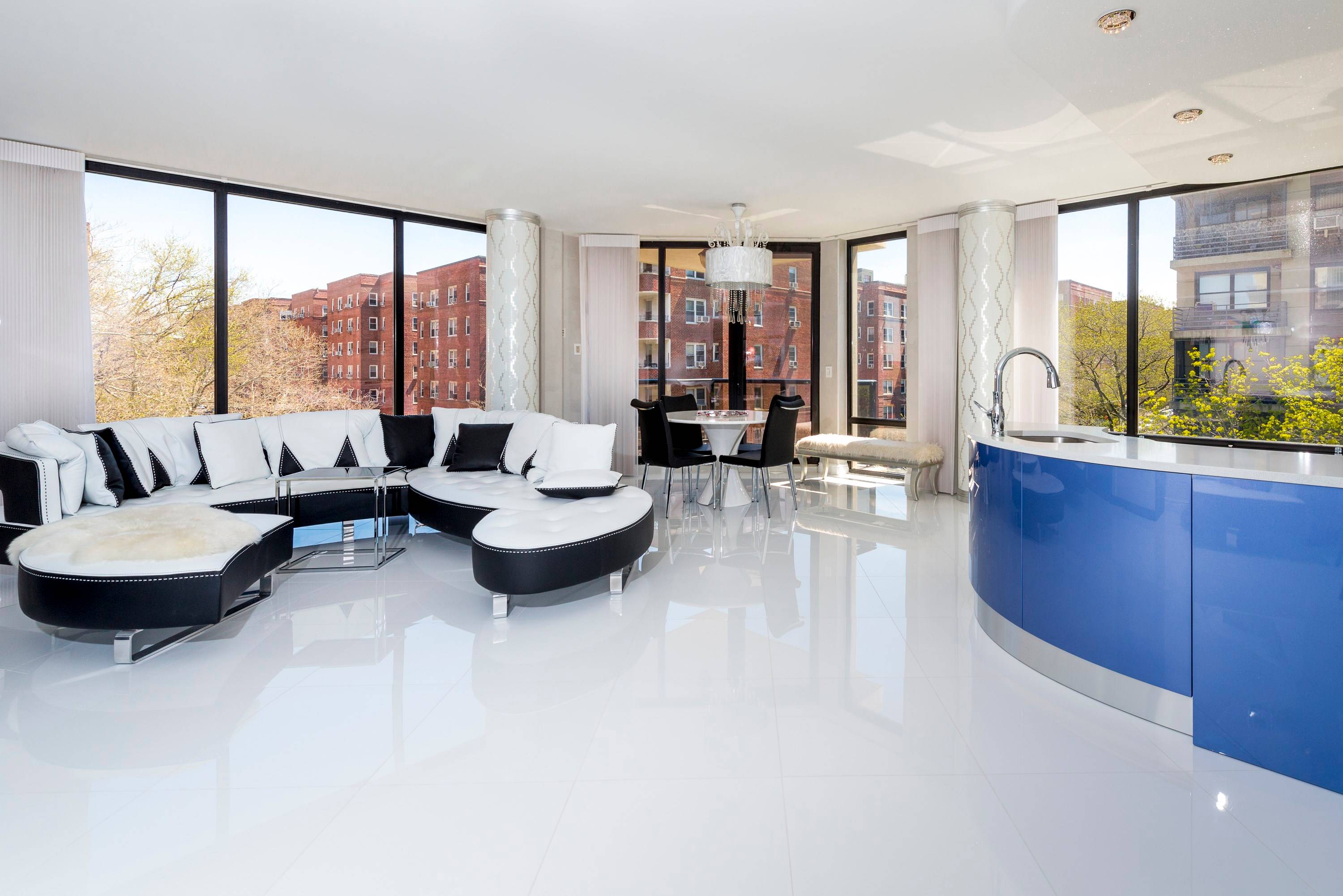 Magnificent & Expansive 1489sf 2 bedroom 2 bath with all the Bells and Whistles