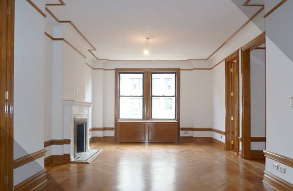 Upper West Side, West 87th Street and West End Avenue, 5 Bedrooms and 3 Bathrooms