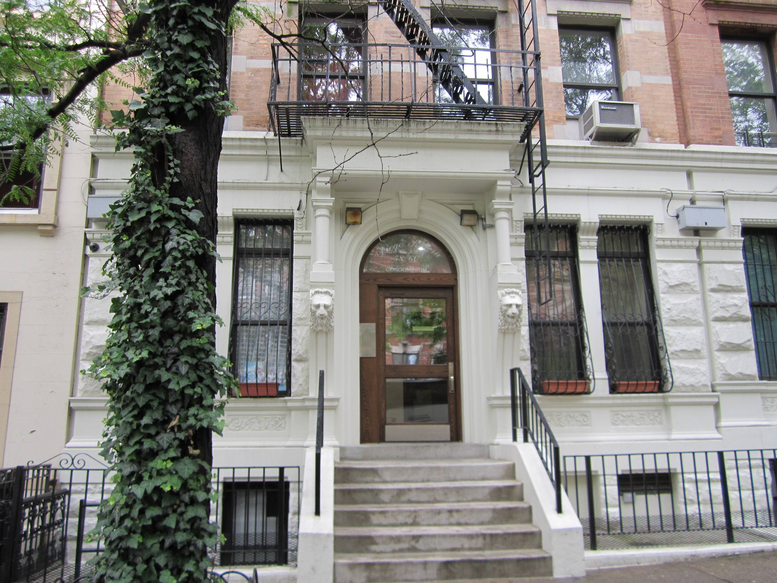 ~~3 Bed room Duplex~~Tree line street~~ steps to Central Park~~ 